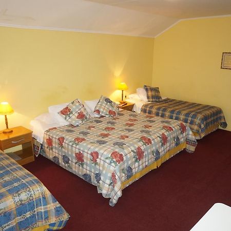 Hostal Ovejero Punta Arenas Exterior foto