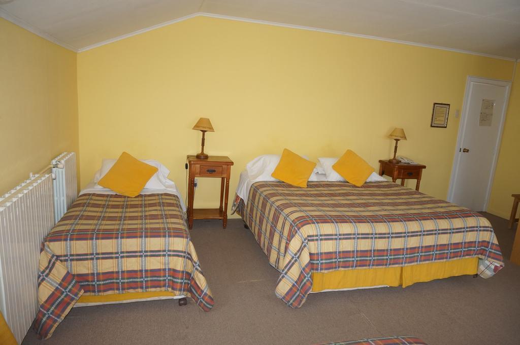 Hostal Ovejero Punta Arenas Exterior foto