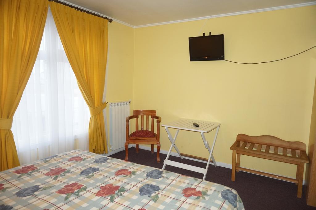 Hostal Ovejero Punta Arenas Exterior foto
